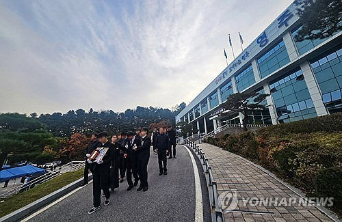 영주시청서 열린 고 권모 팀장 장례식 sunhyung@yna.co.kr