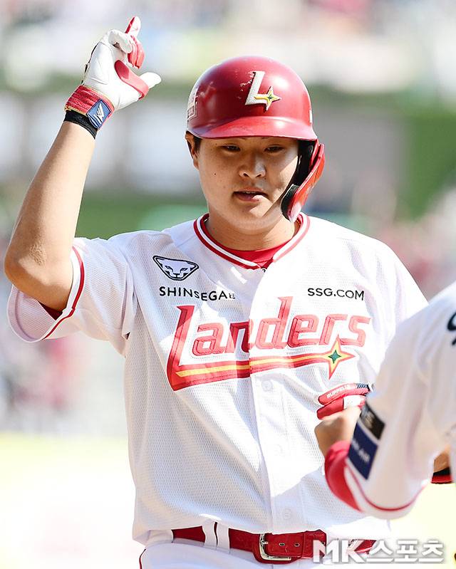 SSG 고명준은 19일 인천 LG전에서 분전했다. 사진=김영구 기자