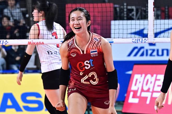 득점 후 기뻐하는 태국 여자배구 올스타팀의 나티마 [한국배구연맹 제공. 재판매 및 DB 금지]