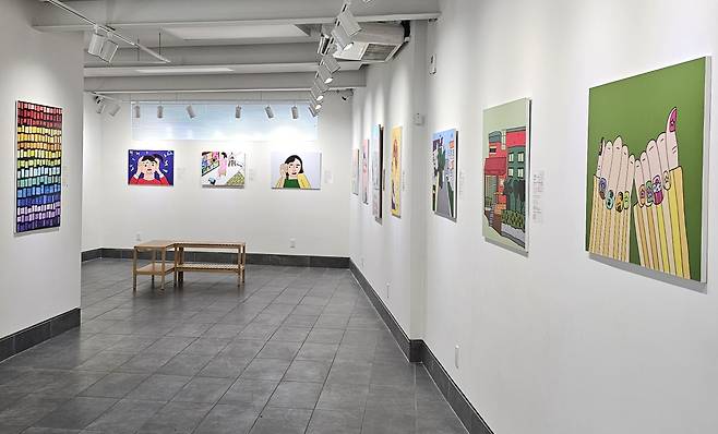 자폐 스펙트럼 장애를 지닌 제주 청년 예술가 김현정이 지난 4월 2일부터 13일까지 미국 뉴욕의 갈라 아트센터(Gala Art Center)에서 일곱 번째 개인전을 열었다. ⓒ제주의소리