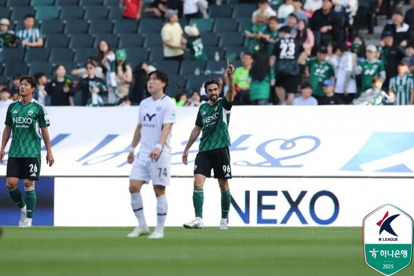 전북현대 콤파뇨. 사진┃한국프로축구연맹