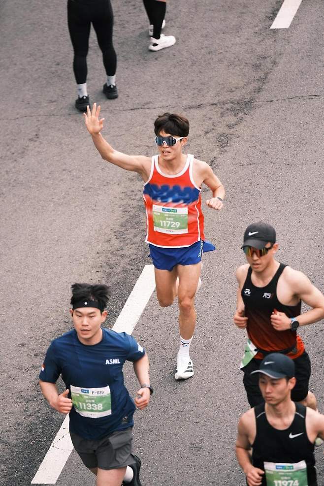 098ef300b58a60f220b5c6b236ef203e6340ec9b42ad7fbe66