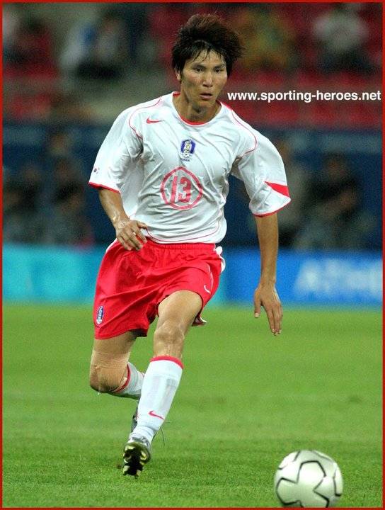 22309-zoom.jpg 대한민국 KFA 2004 홈, 어웨이킷 출시예정