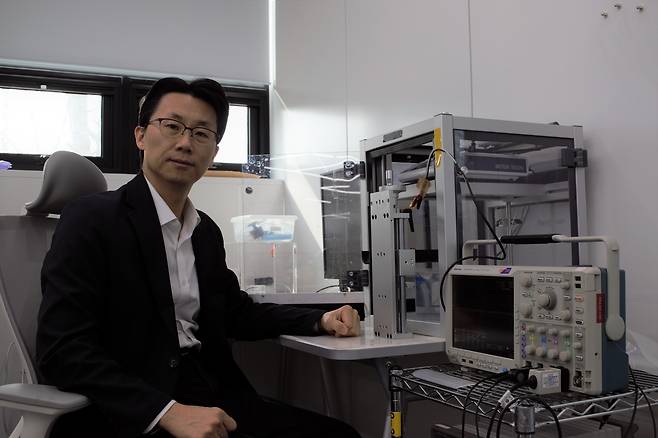 Shin Jae-woo, APR's executive director, speaks during an inteview with The Korea Herald at the APR's R&D center in western Seoul, on March 17. (Kim Hae-yeon/ The Korea Herald)
