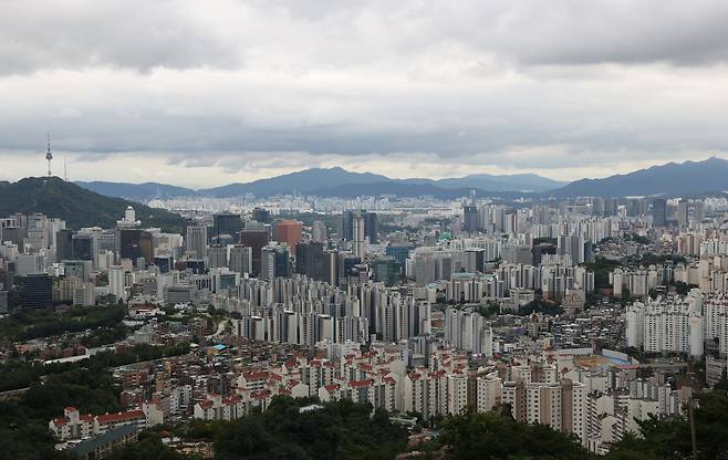 View of apartments in Seoul. [YONHAP]