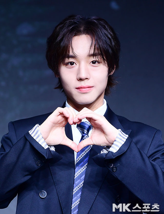 21일 오전 서울 마포구 호텔 나루 엠갤러리에서 넷플릭스(Netflix) 시리즈 ‘약한영웅 Class 2’의 제작발표회가 진행됐다. 이날 현장에는 박지훈, 려운, 최민영, 유수빈, 배나라, 이민재, 이준영, 유수민 감독, 한준희 기획총괄이 참석했다. / 사진 = 김영구 기자