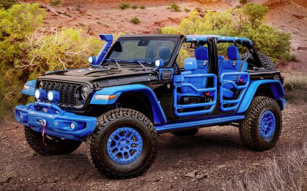 지프 랭글러 4xe 블루프린트 콘셉트 사진 지프