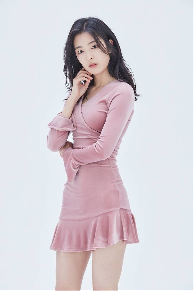 배우 안현호, 스튜디오 버터 제공