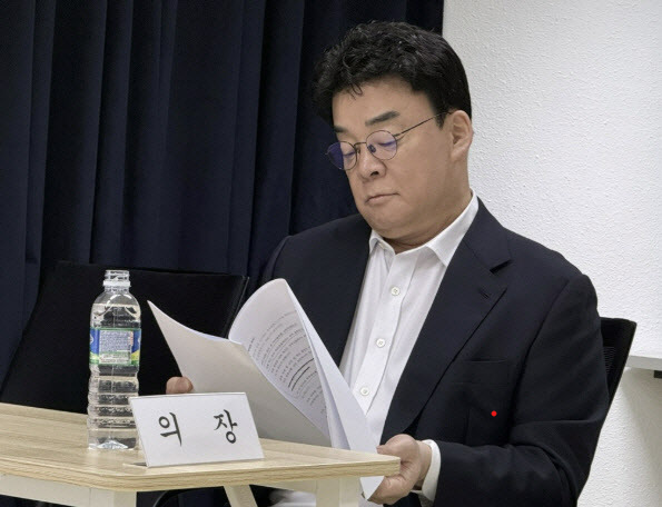지난 3월 28일 스페이스쉐어 강남역센터에서 열린 정기 주주총회에 참석한 백종원 더본코리아 대표. (사진=연합뉴스)