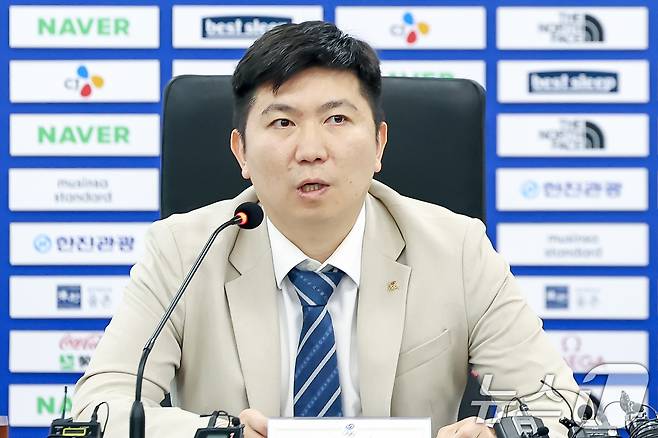 유승민 대한체육회 회장이 22일 오후 서울 송파구 올림픽회관에서 열린 '제2차 대한체육회 이사회'에서 모두발언을 하고 있다. 2025.4.22/뉴스1 ⓒ News1 민경석 기자