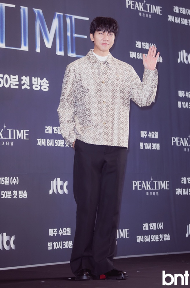 이승기, ‘대가족’ 역주행에도 싸늘… 장인 논란이 발목 잡나 ©bnt뉴스