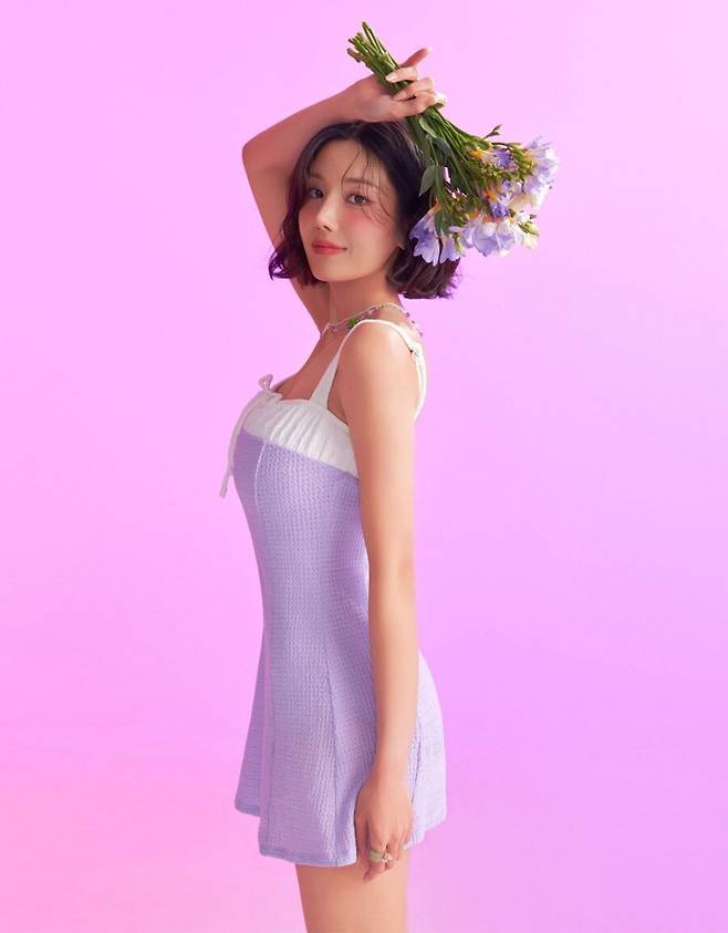 17453149327858.jpg 권은비 비키니 및 모노키니 근황