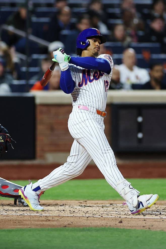 <yonhap photo-3249="">최근 타격감이 상승 곡선을 그리고 있는 프란시스코 린도어. [AFP=연합뉴스]</yonhap>