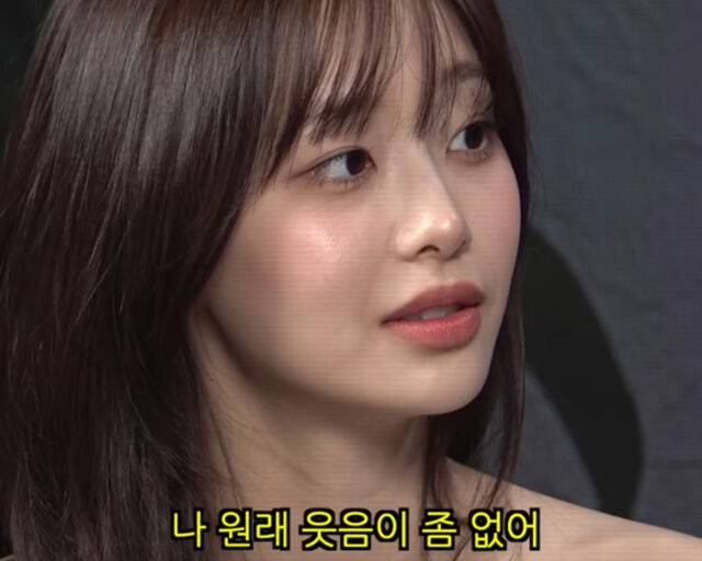 상황극에서 문상훈이 웃어주는 여자가 좋다니까 츄가 정색했다. / 유튜브 '빠더너스 딱대' 캡처