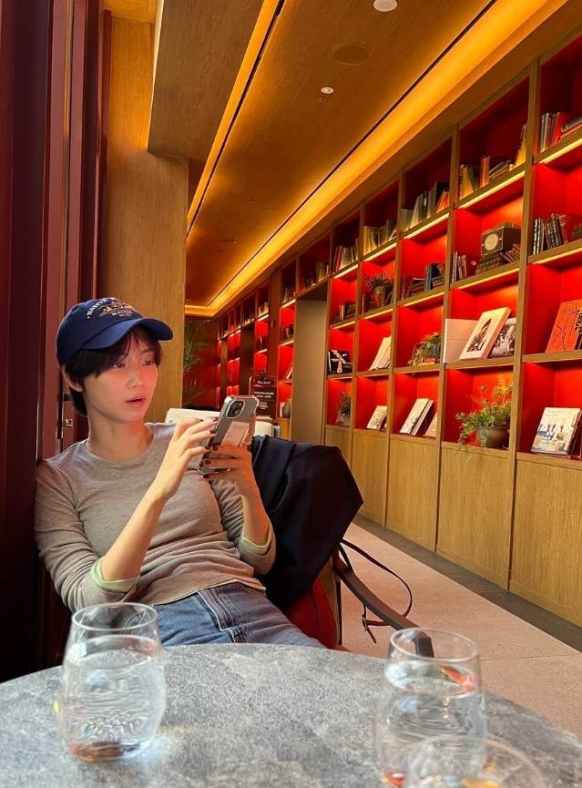 신현빈 소셜 미디어