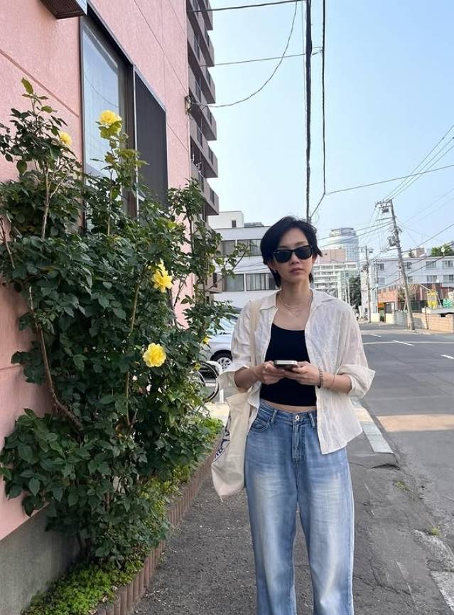 신현빈 소셜 미디어