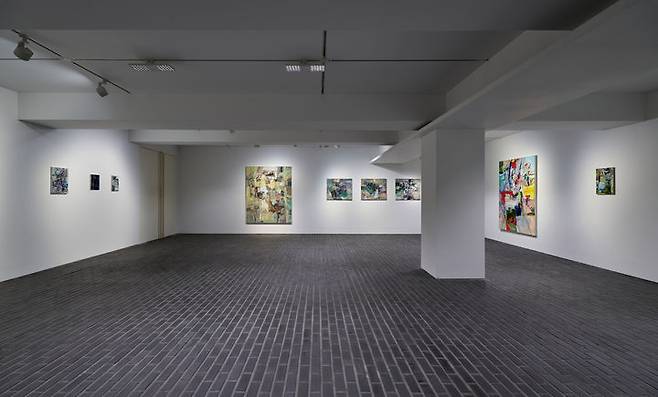 Installation view of KOO Jiyoon, Silver at ARARIO GALLERY SEOUL, Seoul, Korea_B1F 01 *재판매 및 DB 금지