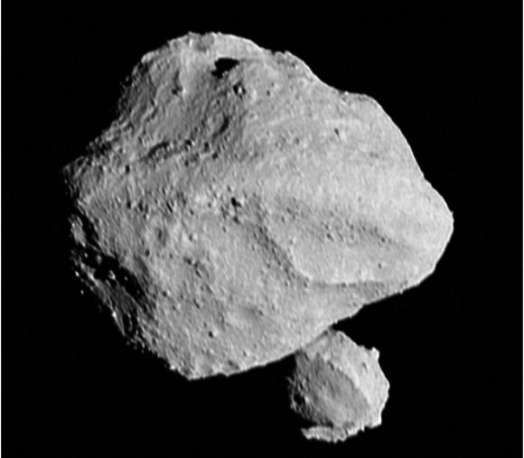 루시가 포착한 소행성 딘키네쉬와 위성 셀람. 사진=NASA/Goddard/SwRI/Johns Hopkins APL/NOIRLab