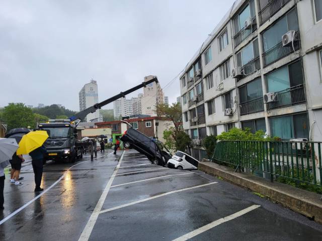 남양주 주차장 옹벽 붕괴 현장. 사진 제공=남양주소방서