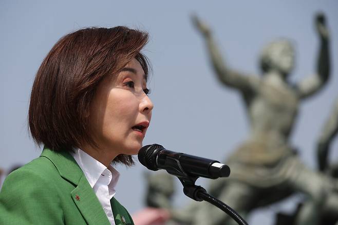 나경원 국민의힘 의원이 4월11일 서울 여의도 국회 본청 앞 계단에서 대선 출마 선언을 하고 있다. ⓒ연합뉴스