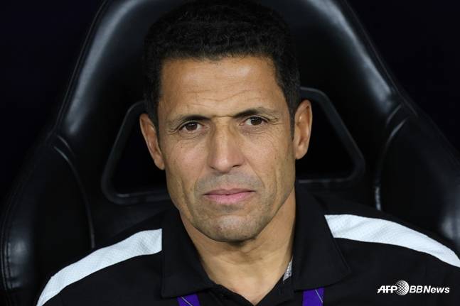 요르단 감독 시절 당시 후세인 아무타. /AFPBBNews=뉴스1