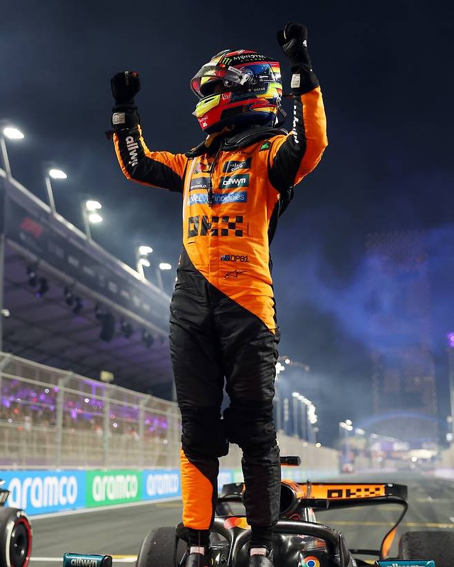 오스카 피아스트리(맥라렌)