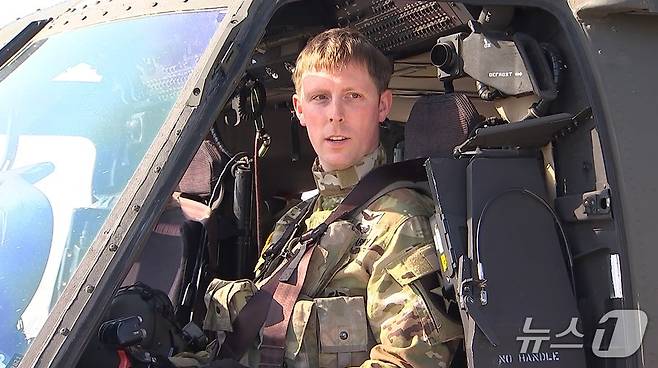 23일  영남 산불 작전에 투입된 미 2사단 한미연합사단 2전투항공여단 소속 오스틴 필리온 준위가 소회를 밝히고 있다. (국방부 제공)
