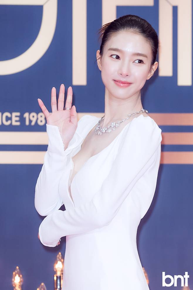 김소은, 축구선수 정동호와 결혼 전제 열애설... “지인일 뿐 열애 NO” (제공: bnt)