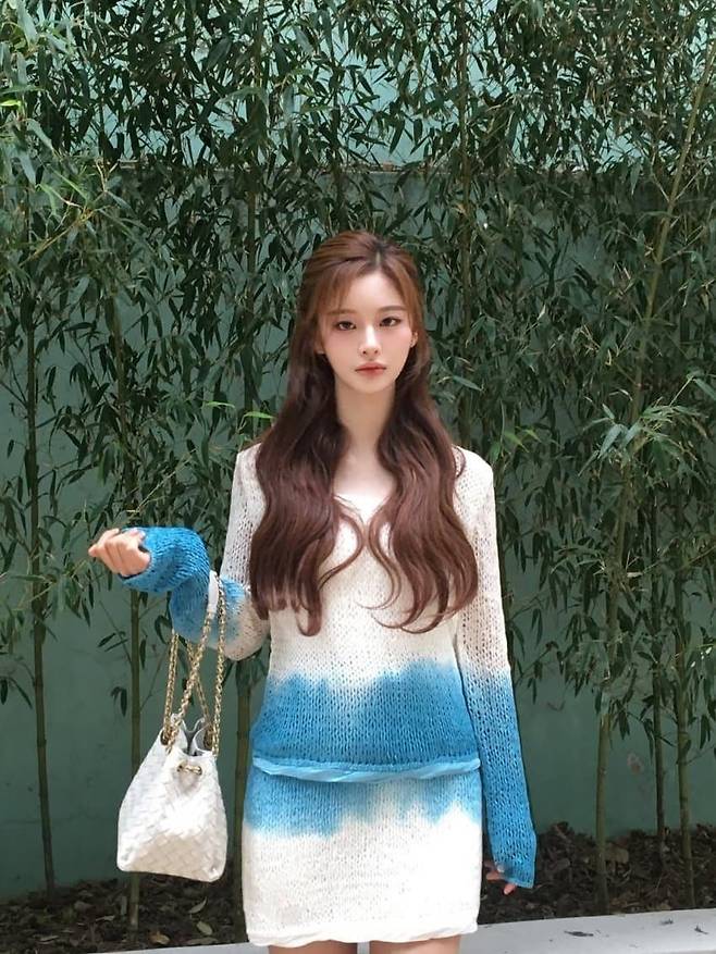 설윤 보테가베네타