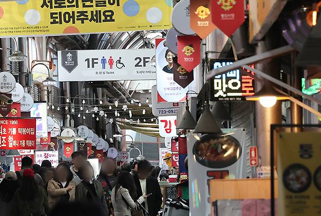 서울 종로구의 한 전통시장 모습. 2025.4.15 (ⓒ뉴스1, 무단 전재-재배포 금지)