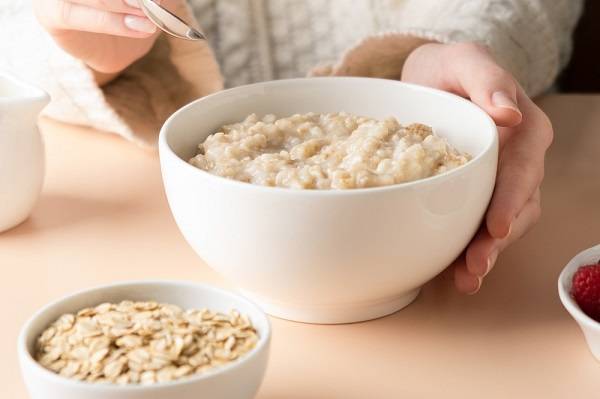 영국 건강관리 전문가 도미니카 블론스카가 건강식으로 알려진 일부 식품이 오히려 통풍 위험을 높일 수 있다고 지적했다./사진=게티이미지뱅크