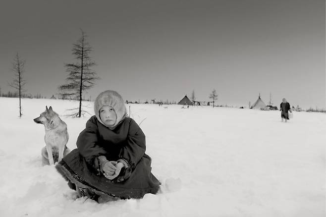라그나르 악셀손 'Nenet’s Camp Side, Siberia', 2016. / 사진=중구문화재단 제공