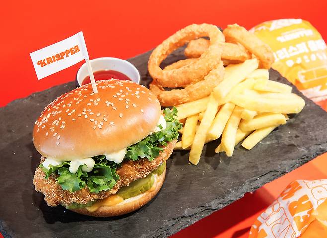 버거킹의 치킨버거 신메뉴 크리스퍼. 버거킹코리아 제공