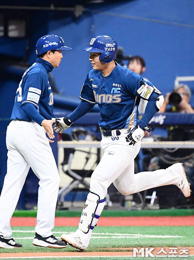 NC 김휘집은 22일 잠실 LG전에서 큰 존재감을 뽐냈다. 사진=김영구 기자