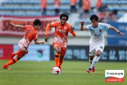 강지용의 부고는 23일, 지인인 전 축구선수 구본상이 SNS를 통해 전하며 알려졌다. 사진=한국프로축구연맹 제공
