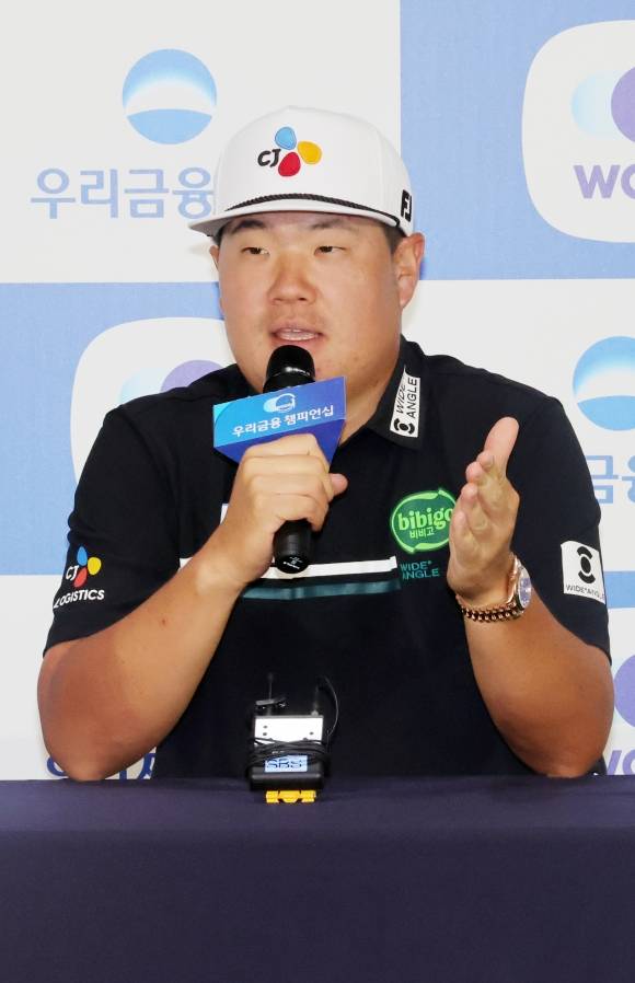 KPGA 우리금융챔피언십 임성재 기자회견 - KPGA 우리금융챔피언십 임성재 기자회견     (파주=연합뉴스) 김병만 기자 = 23일 오후 경기도 파주시 서원밸리 컨트리클럽에서 임성재가 기자회견하고 있다. 2023년과 2024년에 우리금융 챔피언십에서 우승한 임성재는 KPGA투어 우리금융 챔피언십(총상금 15억원) 3연패에 도전한다.        2025.4.23     kimb01@yna.co.kr (끝)   <저작권자(c) 연합뉴스, 무단 전재-재배포, AI 학습 및 활용 금지>