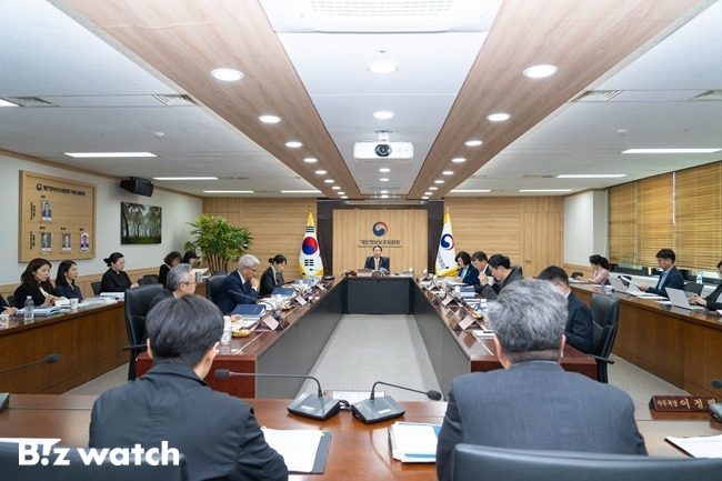 개인정보보호위원회가 23일 서울 종로구 정부서울청사에서 제9회 전체회의를 개최했다./사진=개인정보보호위원회 제공