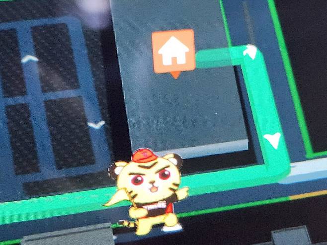 기아 EV4 ccNC에 적용된 KBO ‘기아 타이거즈’ 테마. (사진=이데일리 이다원 기자)