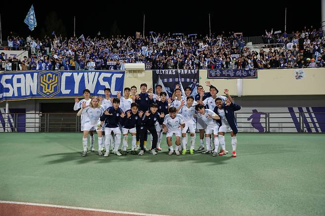 안양종합운동장/ K리그1/ FC안양 vs 울산HDFC/ 울산 단체/ 승리 기념촬영/ 사진 김경태