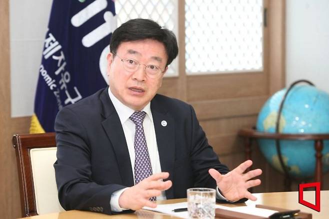 윤원석 인천경제자유구역청장