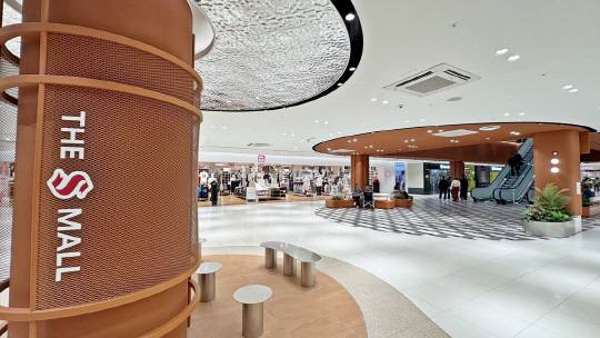 시흥 배곧동 시흥 프리미엄 아울렛 '더에스몰'(THE S MALL) 내부 전경. 신세계사이먼 제공