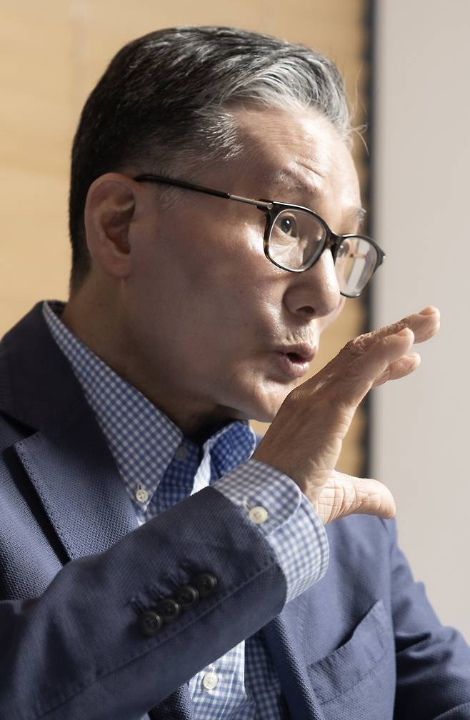 윤평중 한신대 철학과 명예교수는 탄핵 정국 이후 대한민국의 시대정신은 단연 ‘공화혁명’이라고 강조했다. 최기웅 기자