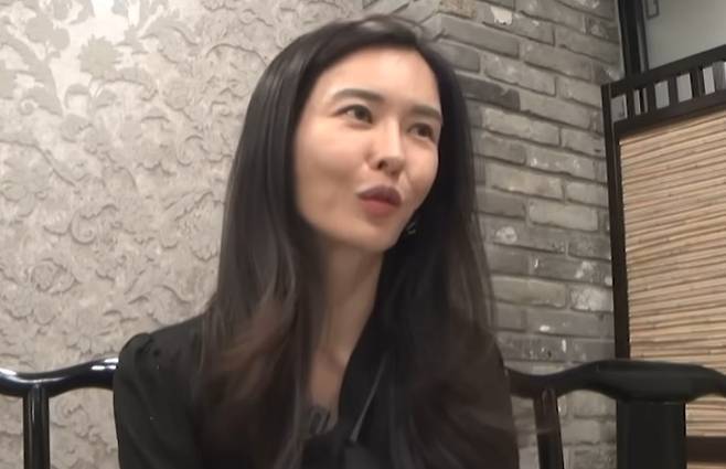 메이저리그 출신 추신수의 아내 하원미가 미국 텍사스에 있는 저택에 대해 언급했다. [사진출처 = 유튜브 ‘하원미’ 캡처]