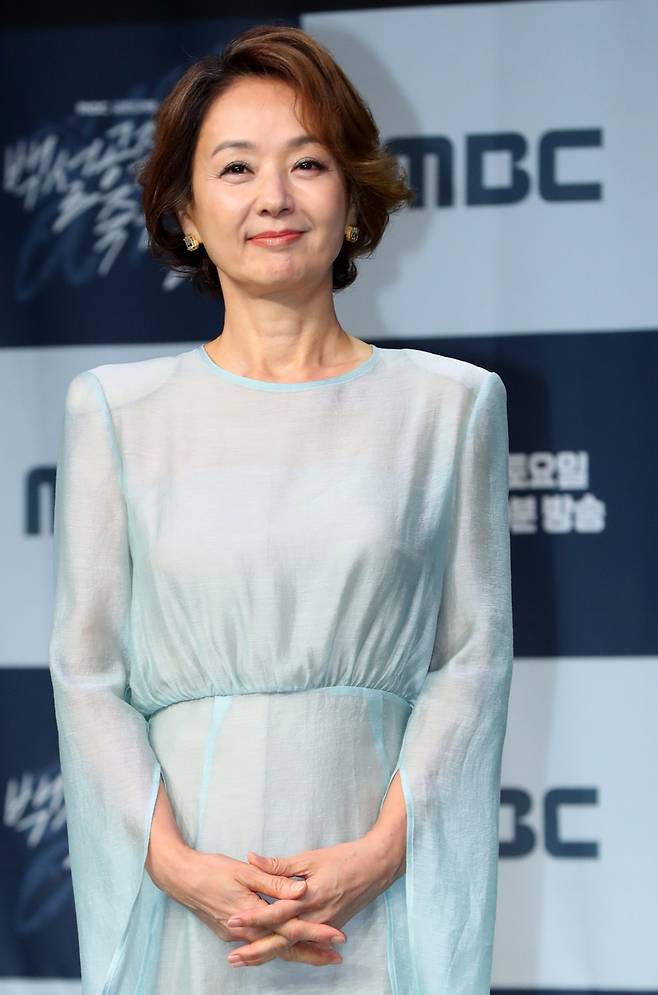 배우 배종옥. 사진은 지난해 8월14일 서울 마포구 상암동 MBC 사옥에서 진행된 MBC 새 금토드라마 '백설공주에게 죽음을-Black Out' 제작발표회 /사진=뉴스1