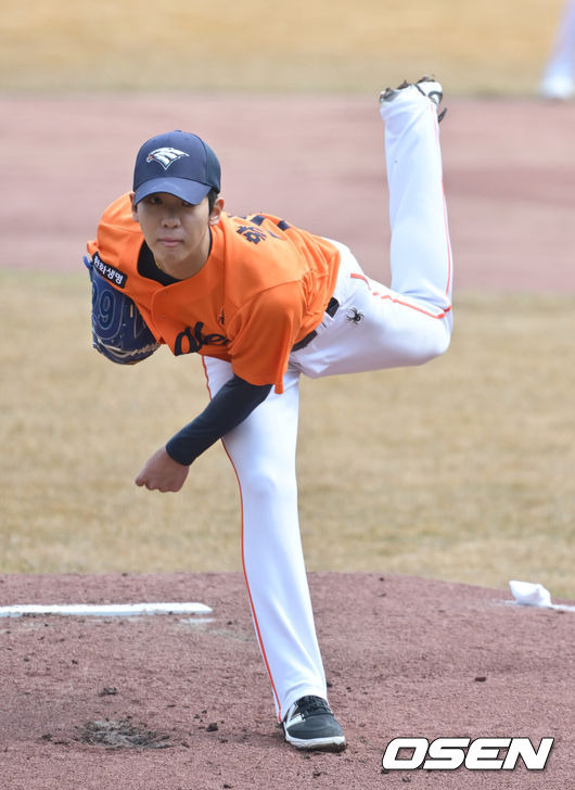 [OSEN=박준형 기자] 한화 황준서 2025.03.06 / soul1014@osen.co.kr