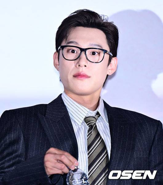 [OSEN=지형준 기자] 24일 오후 서울 용산구 한강로동 CGV 용산아이파크몰에서 영화 ‘파과' 언론시사회가 열렸다.