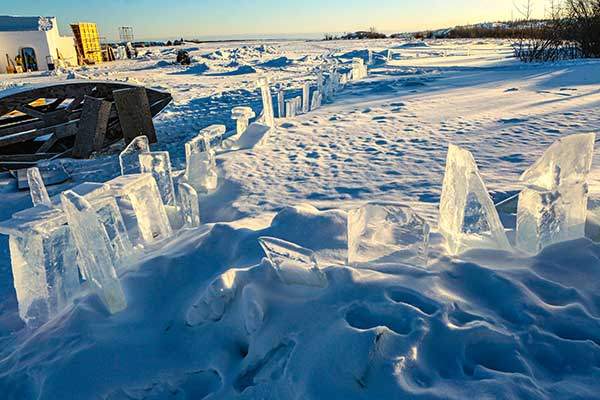 겨울축제를 위한 얼음 조각 '스노 킹snow king'.