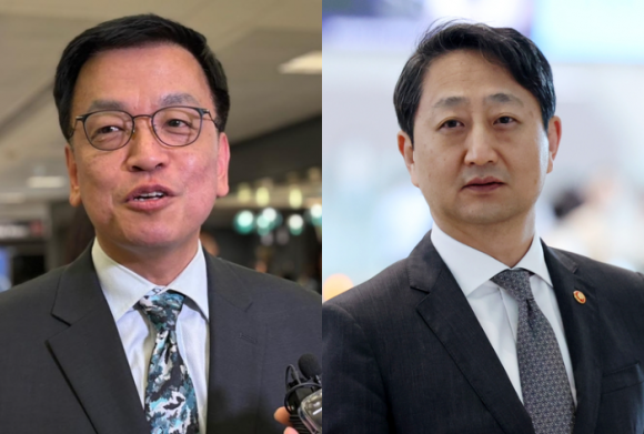 최상목 부총리 겸 기획재정부 장관이 22일(현지시간) ‘한미 2+2 통상협의’ 참석을 위해 미국 워싱턴DC 인근 덜레스 국제공항에 도착해 취재진의 질문에 답하고 있다(왼쪽 사진). 오른쪽 사진은 안덕근 산업통상자원부 장관이 23일 인천국제공항에서 출국하는 모습. 워싱턴·영종도 뉴시스