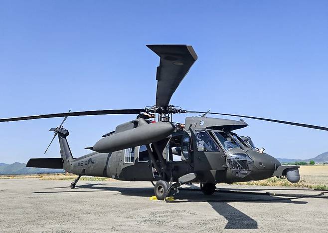 23일 대한항공은 우리 군 주요 전력인 UH-60 헬기의 성능개량 사업의 우선협상대상자로 선정됐다고 밝혔다. 사진은 UH-60 헬기 기체 모습&nbsp;ⓒ대한항공 제공