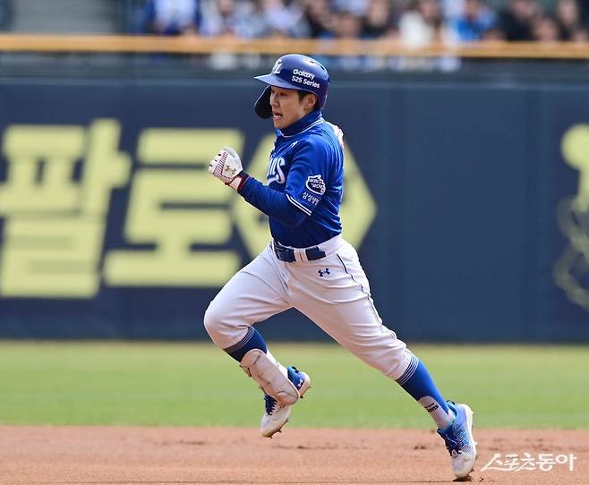 삼성 김지찬과 김성윤은 KBO 등록선수 중 최단신(163㎝)이다. 그러나 작은 키의 약점을 극복할 수 있는 다양한 능력치를 뽐내며 팀에 없어선 안 될 존재로 자리매김했다. 스포츠동아 DB
